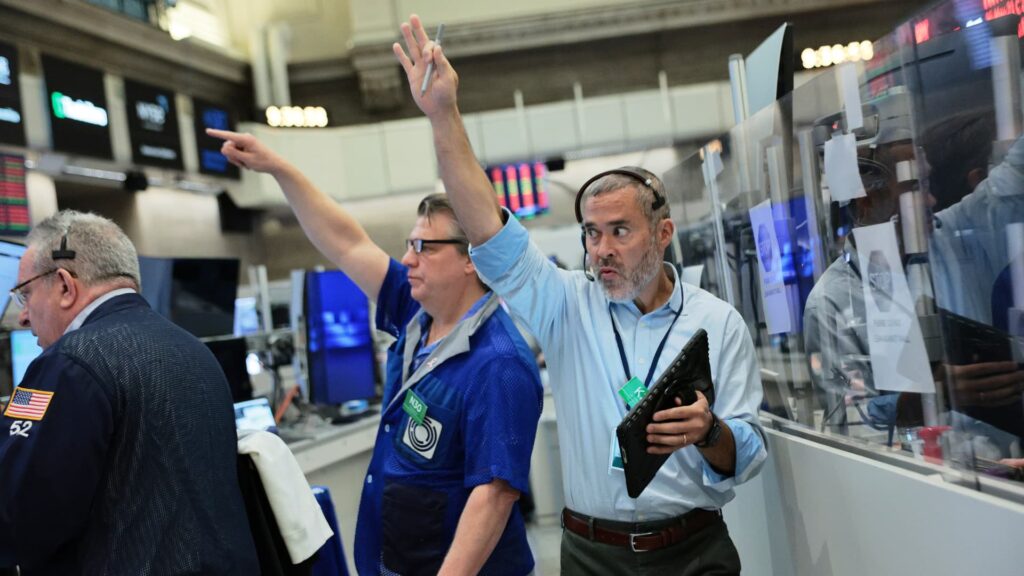 CNBC Daily Open: Wall Street set for a winning week