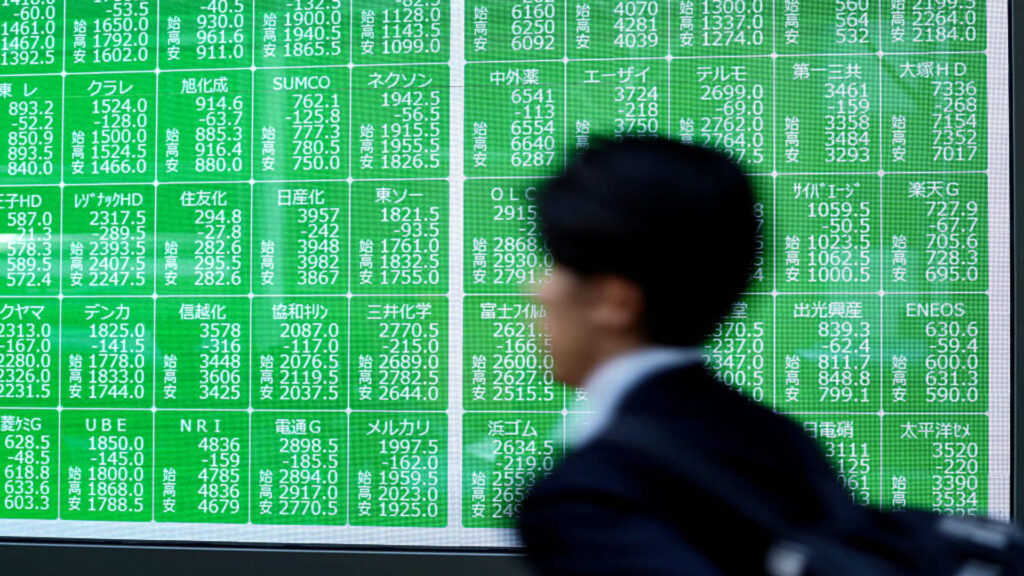 Goldman Sachs says Japan rally still has legs after record Topix run