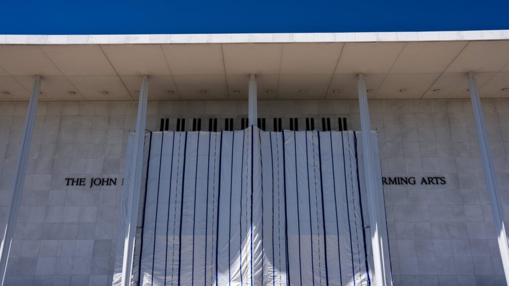 Kennedy Center says it isn’t required to reschedule shows after judge blocks 2-year closure