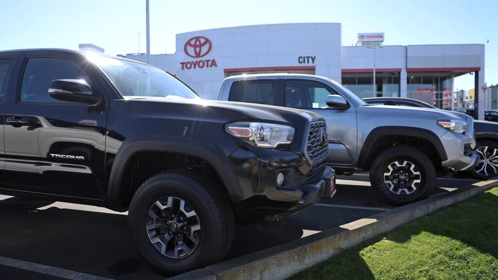 Toyota to spend $3.6 billion to move Tacoma truck from Mexico to U.S.