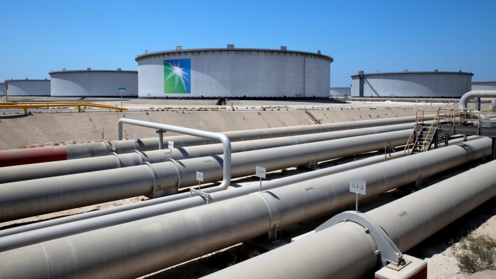 Oil: Aramco second-quarter profits jump as Iran war squeezes supplies