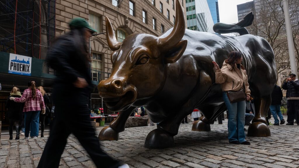 A ‘big chunky sell-off’ is about to hit, according to this strategist